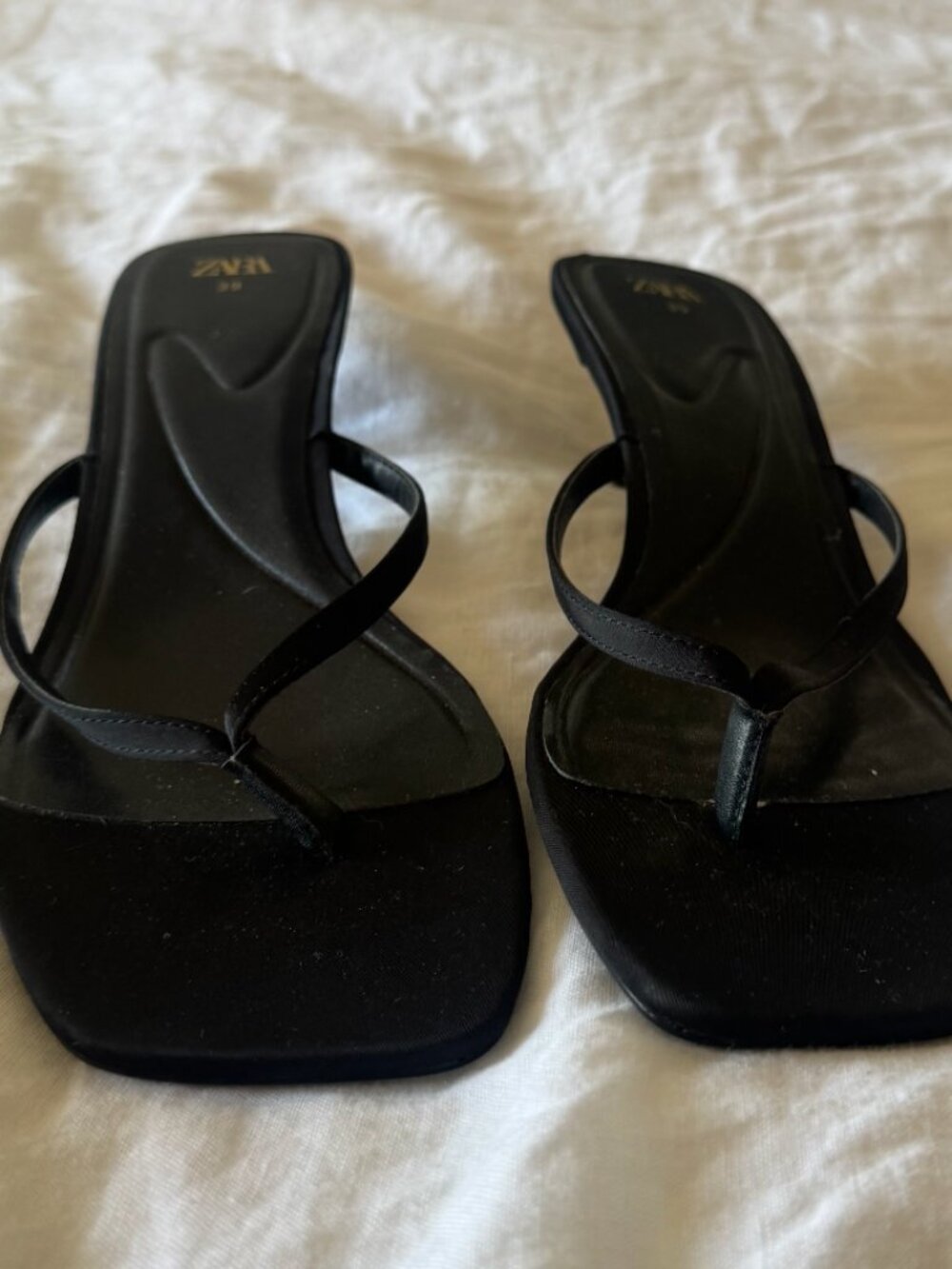 Black Zara Thong Sandals - Women's Size EU 39 (8.5 US) - New without tags